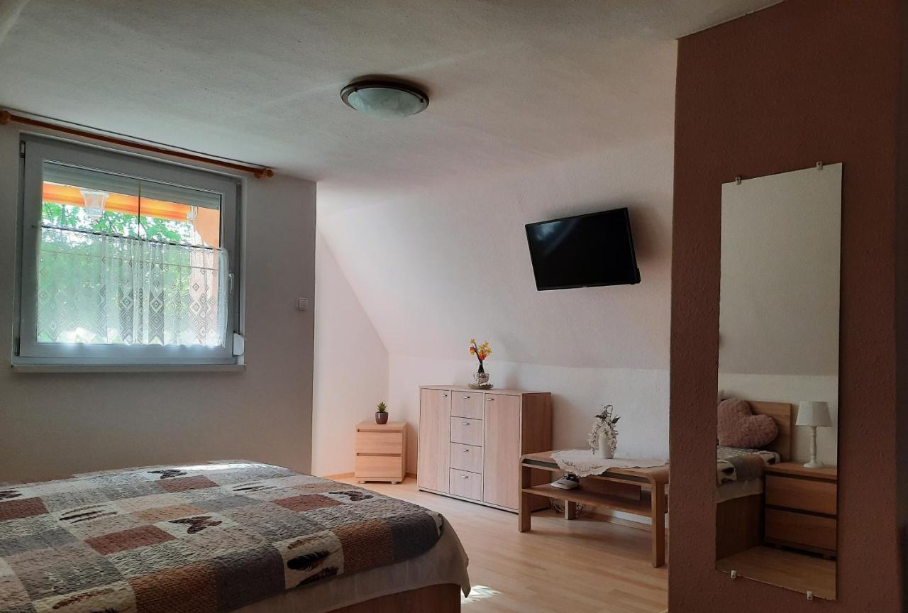 Dora Apartmanhaz Zalakaros Exterior foto